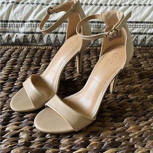 Lauren Conrad Womens Size 8 Hematite Style Nude Color Dress Shoe Heels
